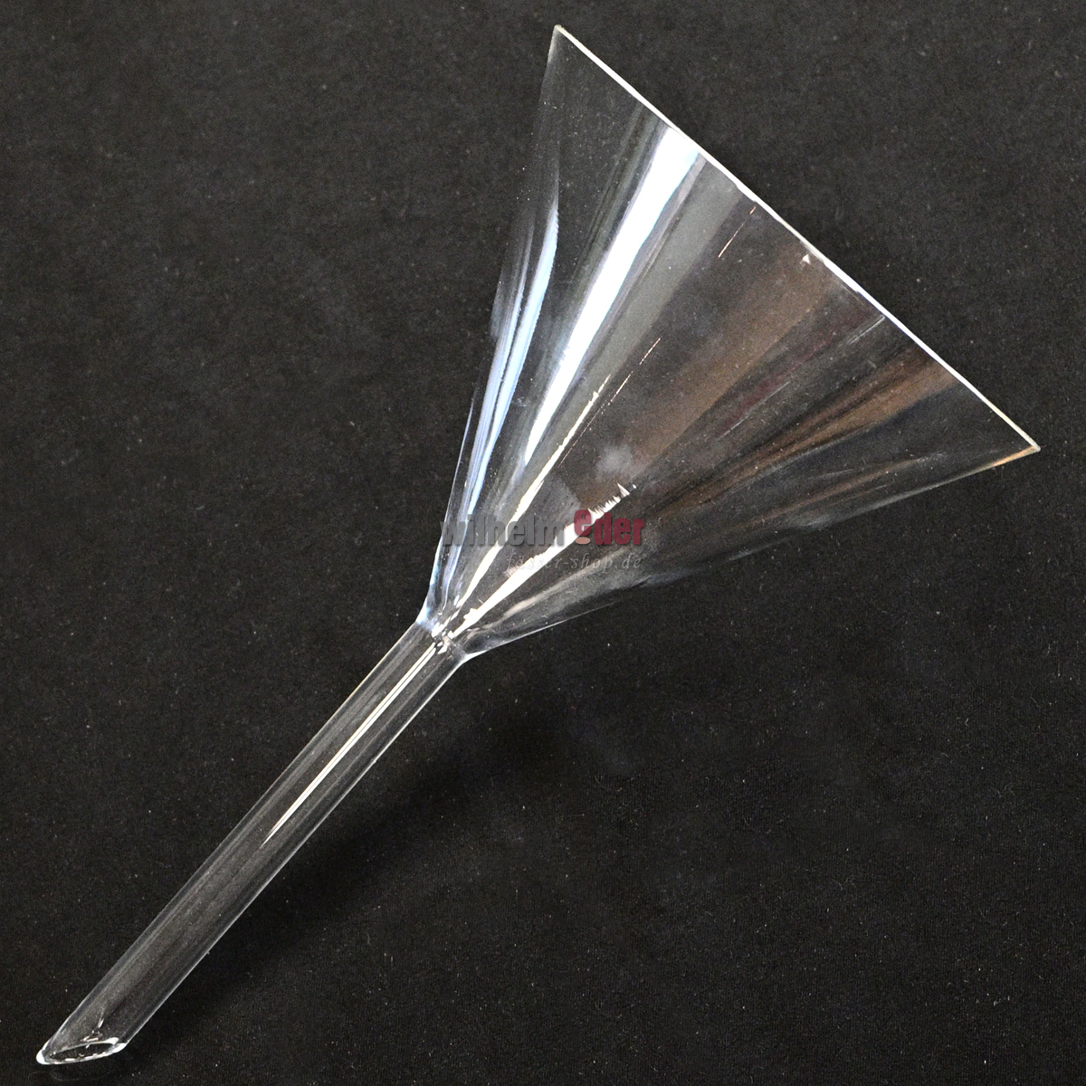 Glass funnel 